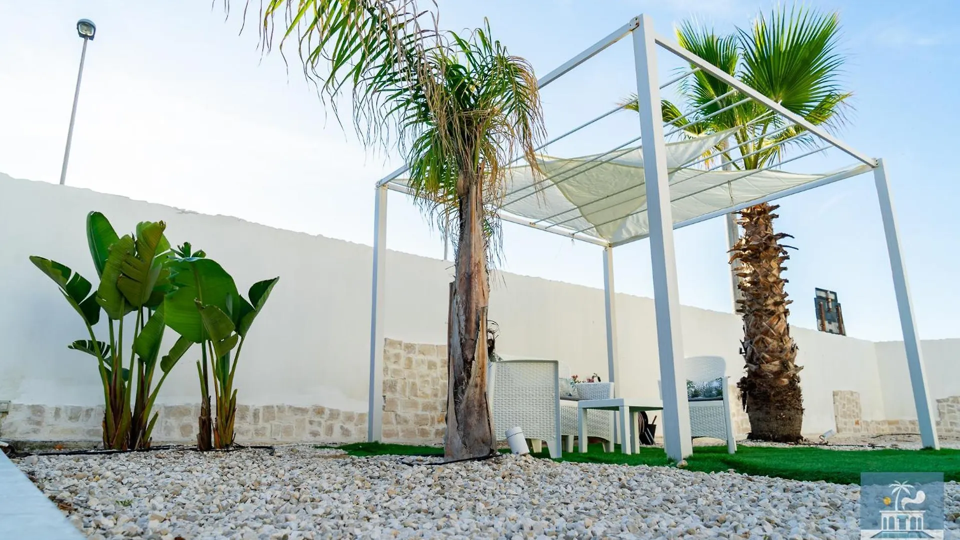Villa Mediterranea Apartments - Seaview, Pool & Garden Bari Olaszország