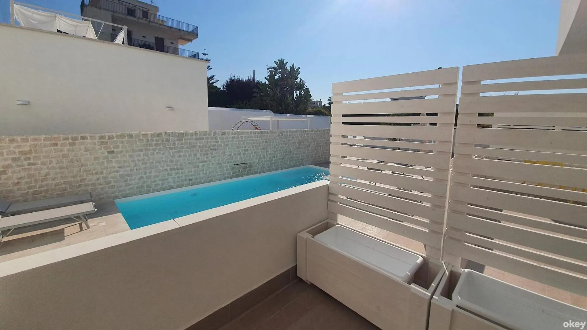 Villa Mediterranea Apartments - Seaview, Pool & Garden Bari